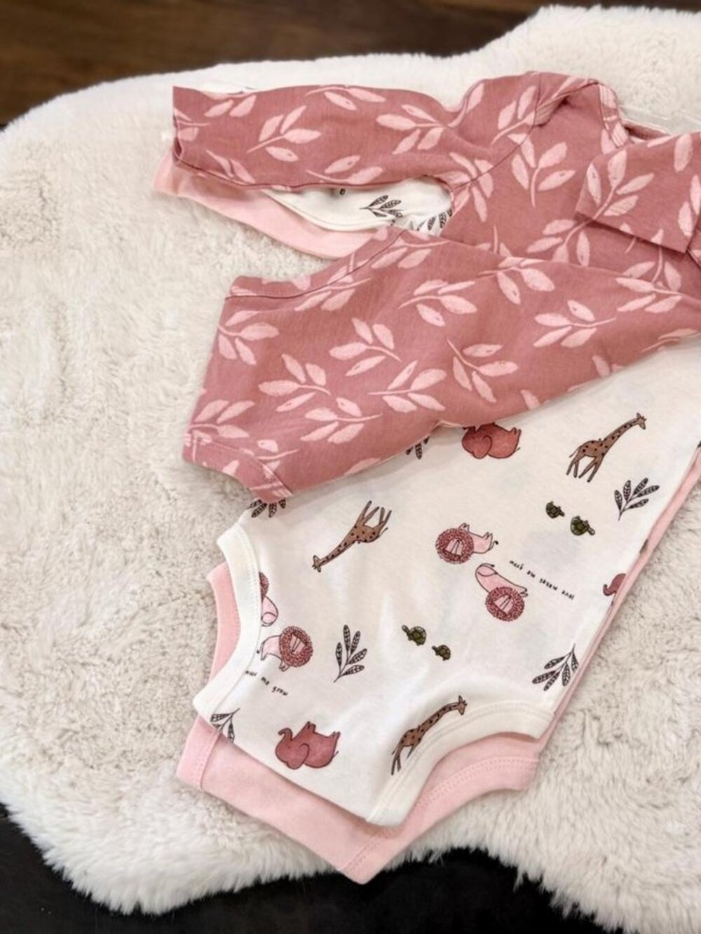 Carter's Pink Giraffe Baby Bodysuit 3 Pack 6-9M